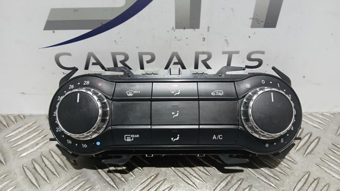 Kachel Bedieningspaneel van een Mercedes B-Klasse, Gebruikt, -, Ophalen of Verzenden, -
