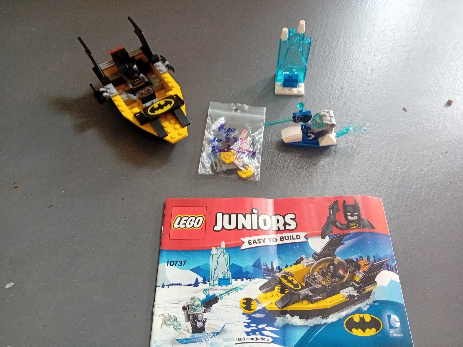 Lego Juniors 10737 Batman contre M. Freeze
Enchère, Enlèvement ou Envoi, Instructions incluses, Lego