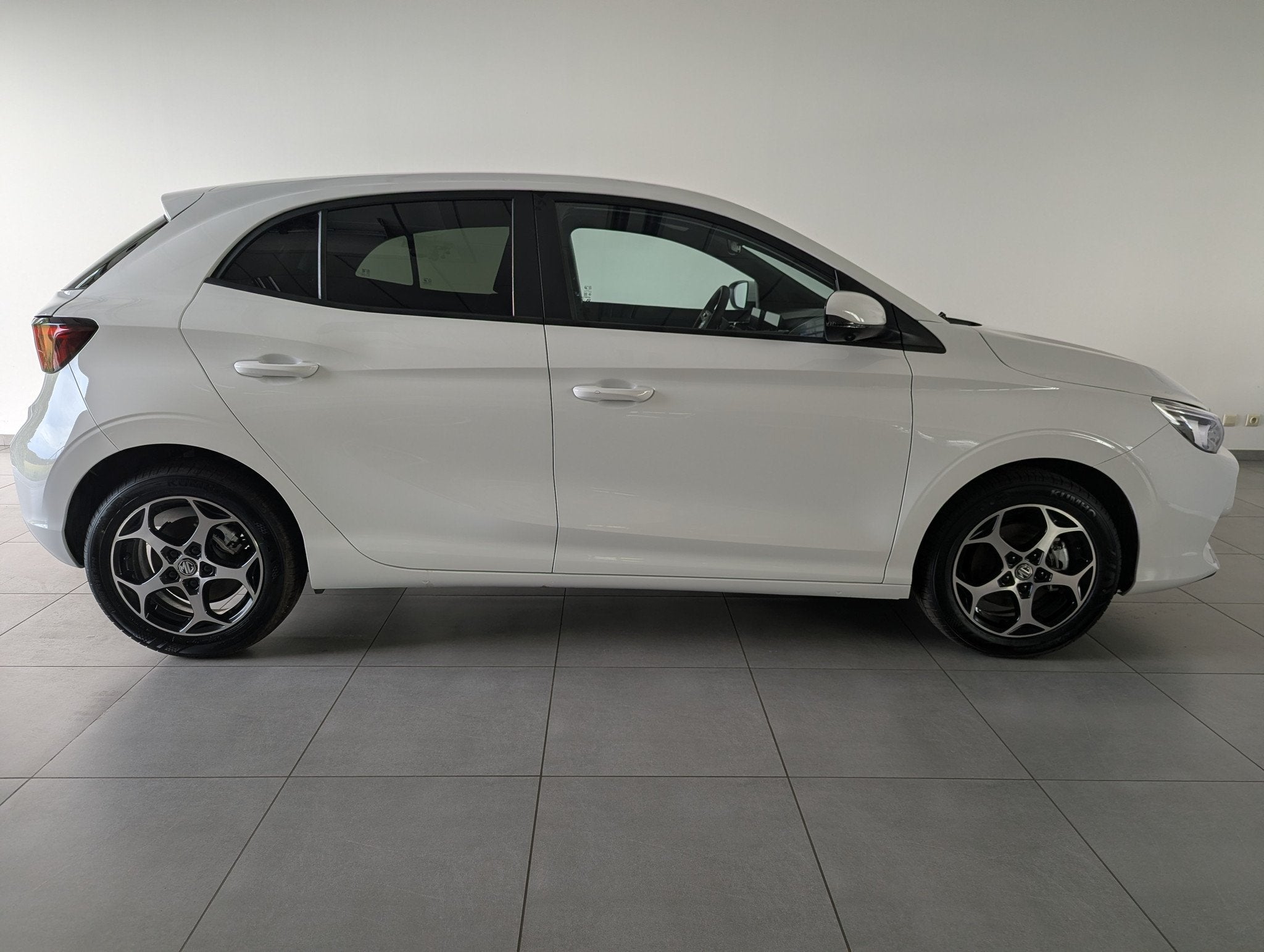 MG Other MG3 1.5 HYBRID 194 Luxury (automatique), Détection des panneaux routiers, Achat, Euro 6, Entreprise