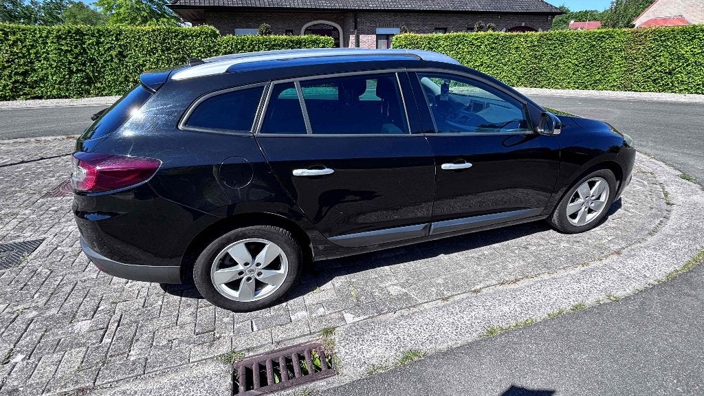 Renault Megane, Euro 5, Achat, 1340 kg, Capteur de stationnement