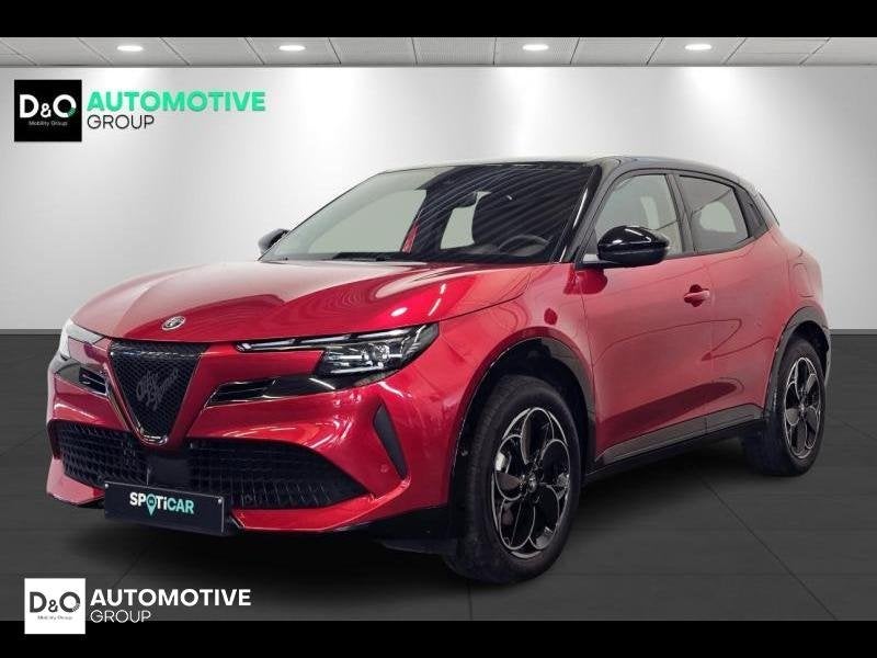 Alfa Romeo Junior ibrida camera gps, Auto's, Automaat, 1199 cc, 110 g/km, Bedrijf