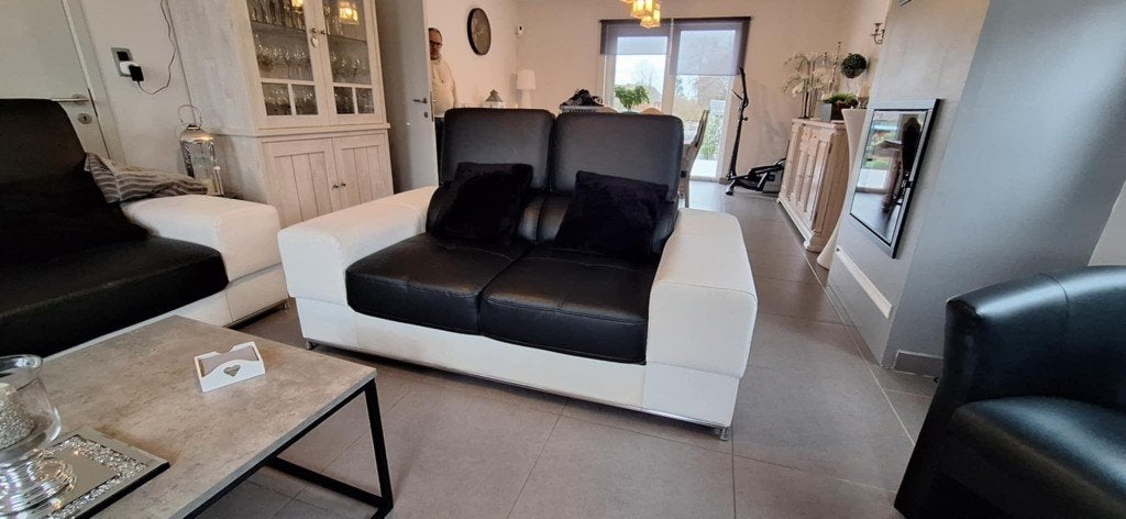 Salons 2+3 en cuir, Ophalen, Gebruikt, Rechte bank, Leer