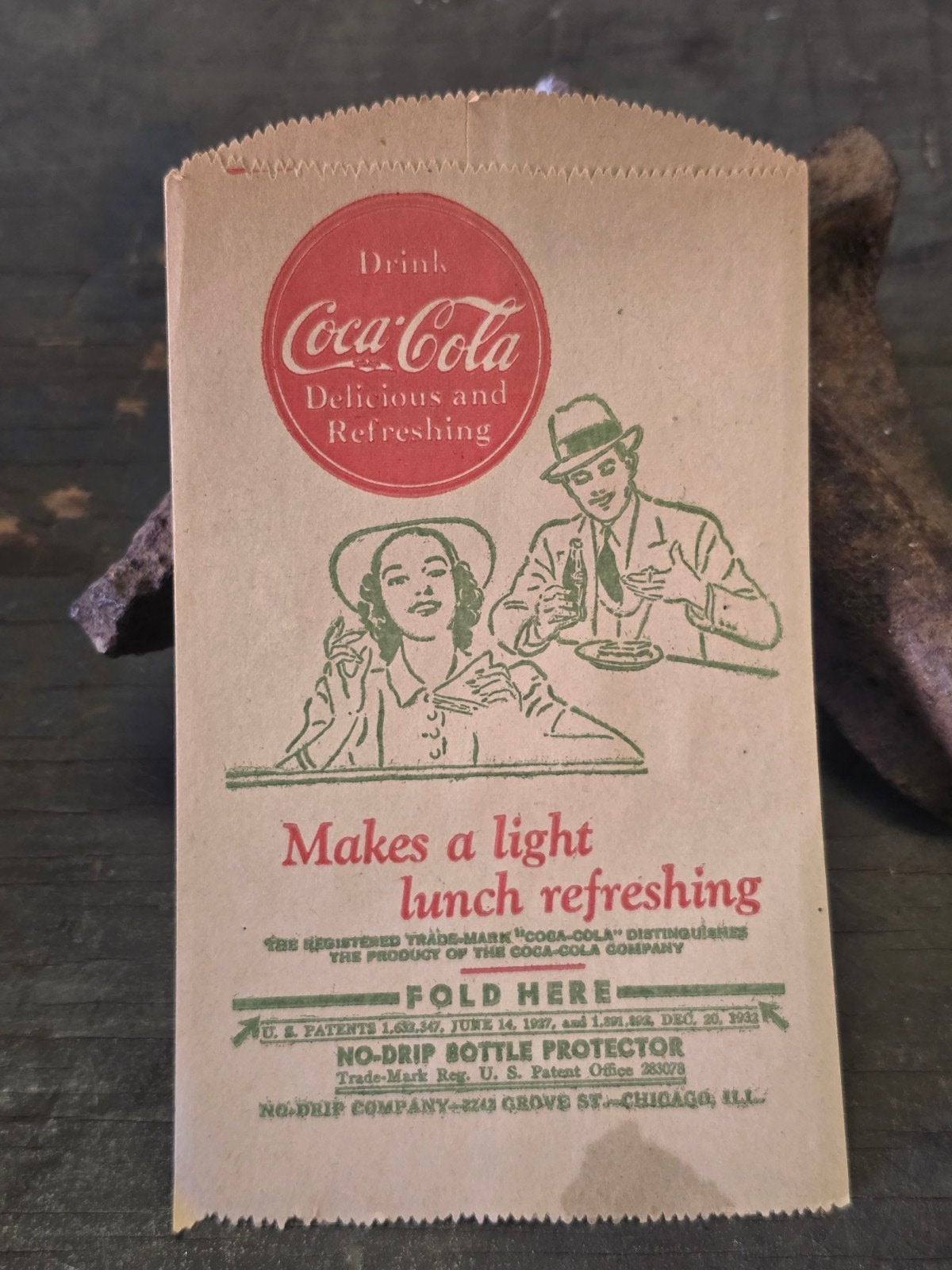 Protecteur de bouteille de Coca Cola américain de la Seconde, Enlèvement ou Envoi