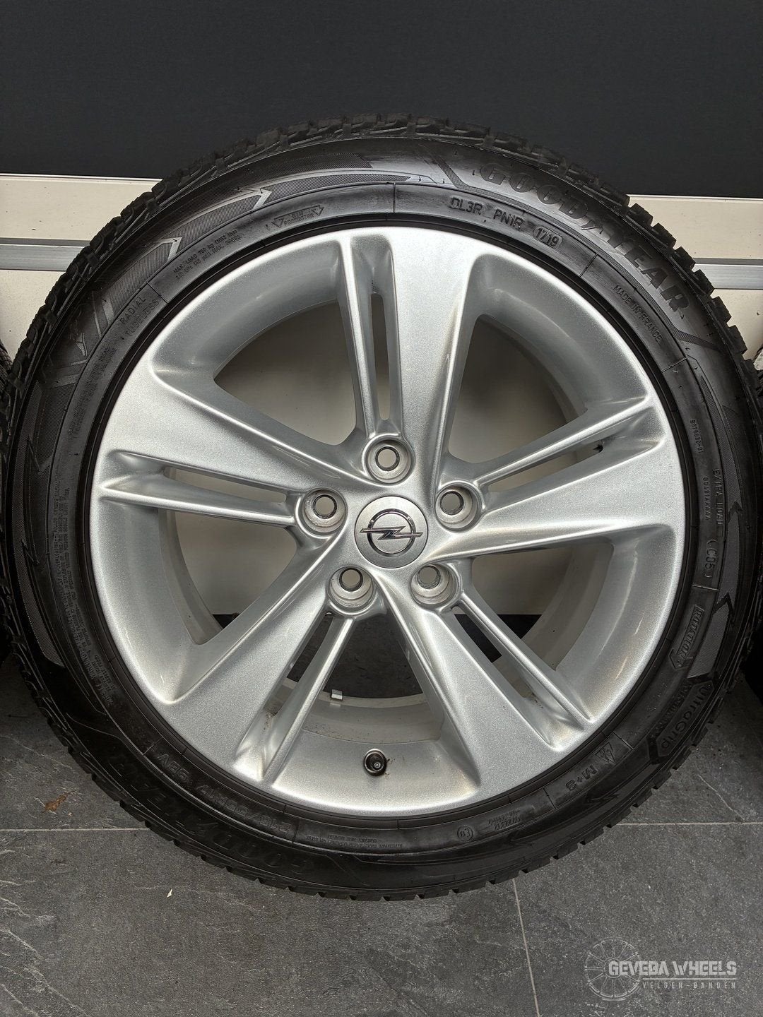 17” originele Opel Insignia B velgen + winterbanden 5x115  O, -, -, Banden en Velgen, 17 inch
