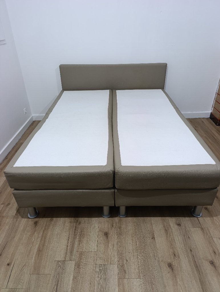 Boxspring 140 x 200 €165 Levering Gratis 0488790706, Ophalen, Gebruikt, Tweepersoons, 140 cm