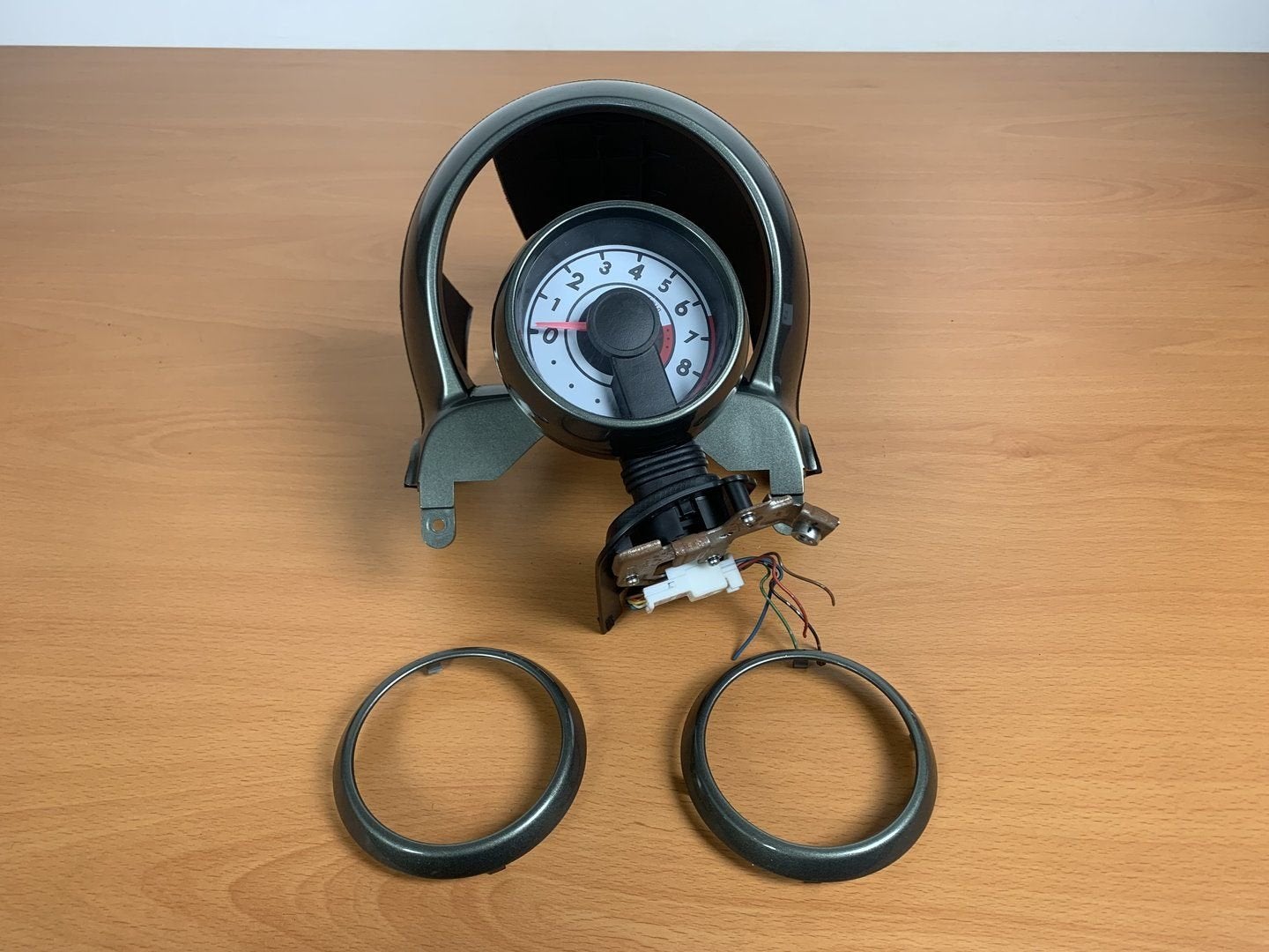 toerenteller +kapje groen toyota aygo citroen C1 peugeot 107, Gebruikt, -, Ophalen of Verzenden, -