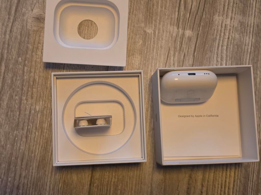 AirPods Pro 2, avec étui Magsafe, écouteur gauche uniquement, Télécoms, Téléphonie mobile | Écouteurs, Enlèvement ou Envoi, Apple