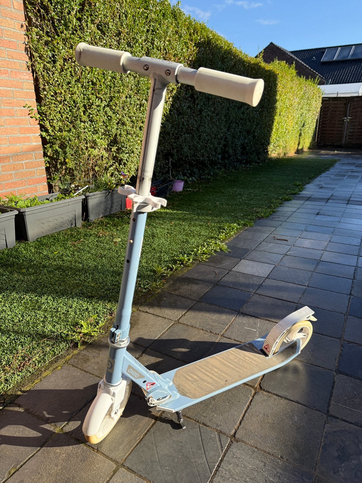 Oxelo Mid 7 step – Lichtblauw/Wit – Opvouwbaar met standaard, Fietsen en Brommers, Ophalen, Zo goed als nieuw, Gewone step