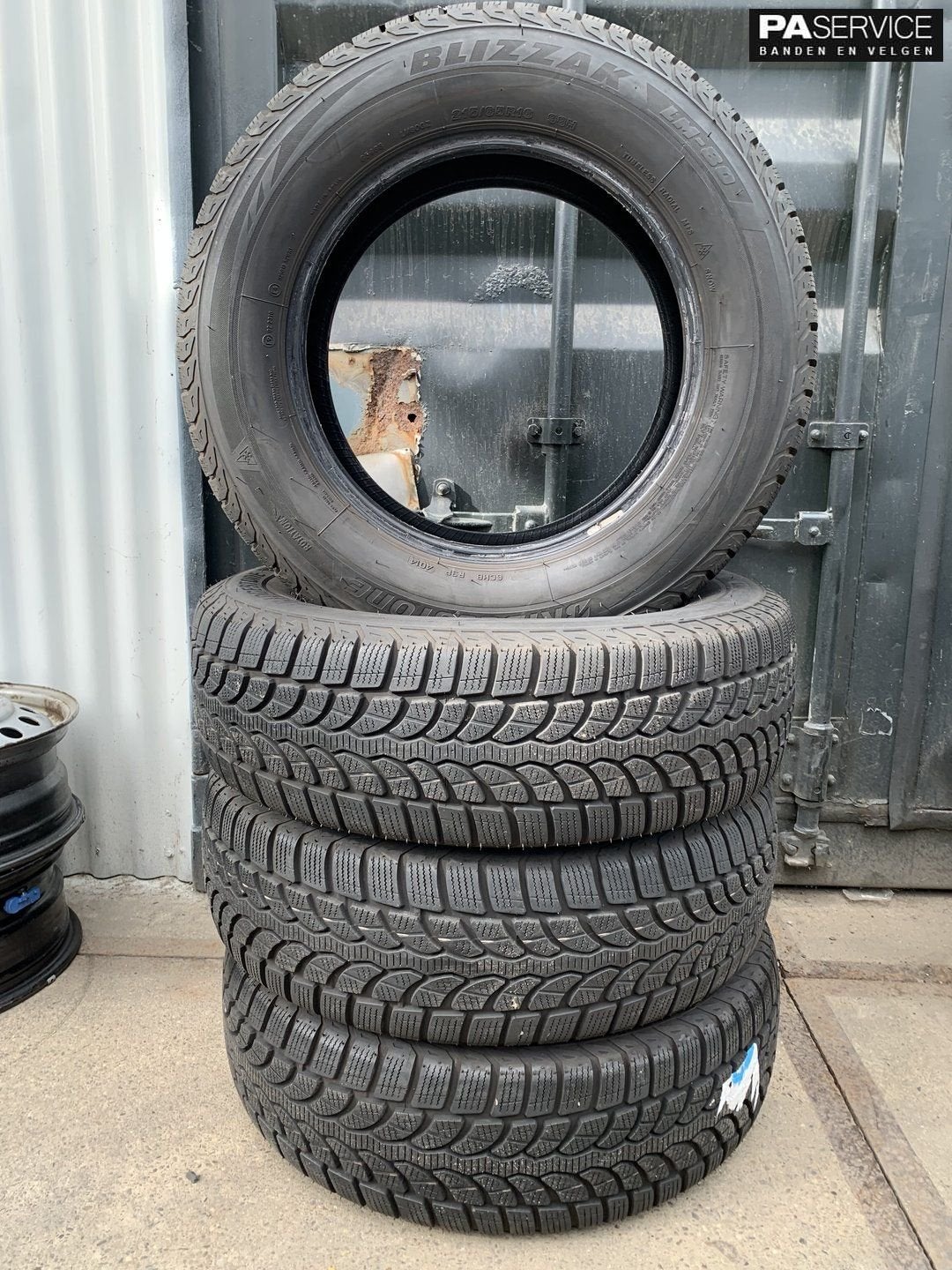 4x Bridgestone Blizzak 215 65 16 Winterbanden 7.2 en 6.8 mm, Auto-onderdelen, -, Banden en Velgen, -, Gebruikt