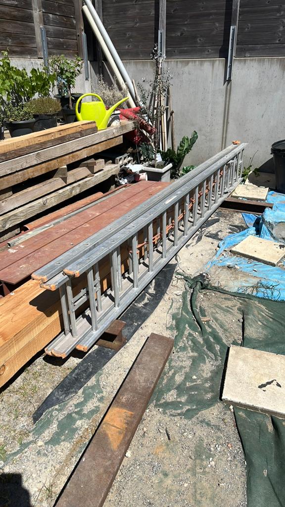 12 m alu ladder, Doe-het-zelf en Bouw, Ladders en Trappen, Ophalen, Zo goed als nieuw, Ladder