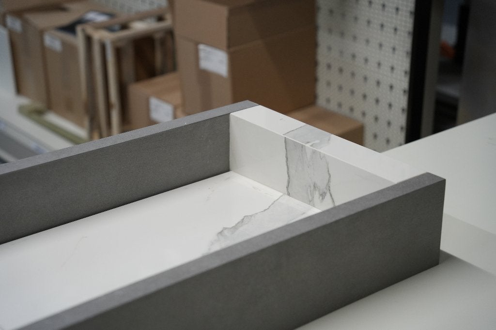 Keramische Lavabo Marmerlook, Doe-het-zelf en Bouw, Tegels, Ophalen, 60 cm of meer, 40 tot 60 cm, Keramiek
