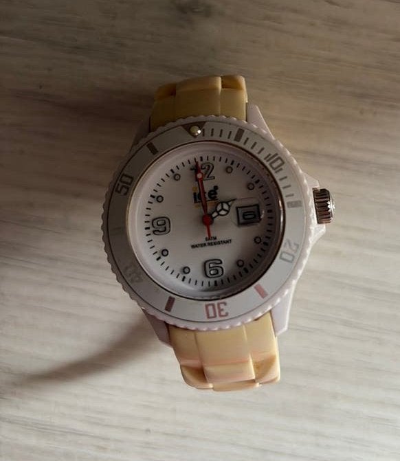 Originele Ice-Watch ICE Forever Wit ,kastdiam 35 mmOpknapper, Ophalen of Verzenden, Gebruikt, Wit