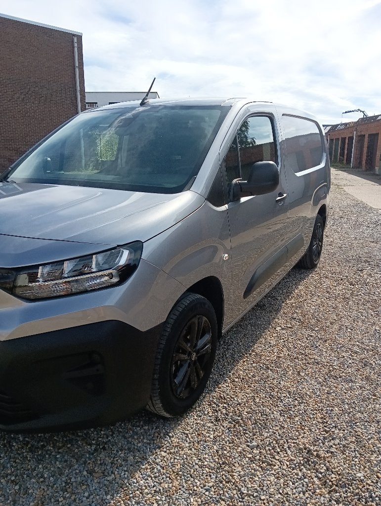 Citroen berlingo xl 2025 automaat 130 pk. Btw aftrekbaar, Auto's, 4 deurs, Stof, Citroën, Beige