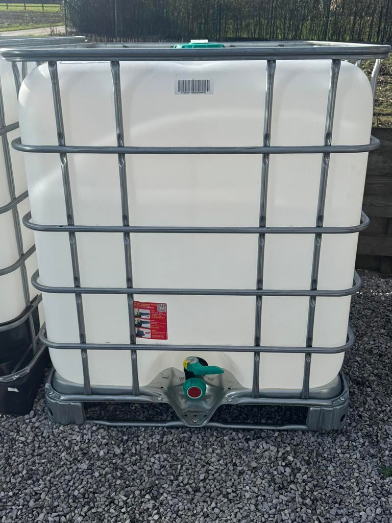 Op is op! Gereinigde IBC vaten 1000l, Ophalen, Zo goed als nieuw