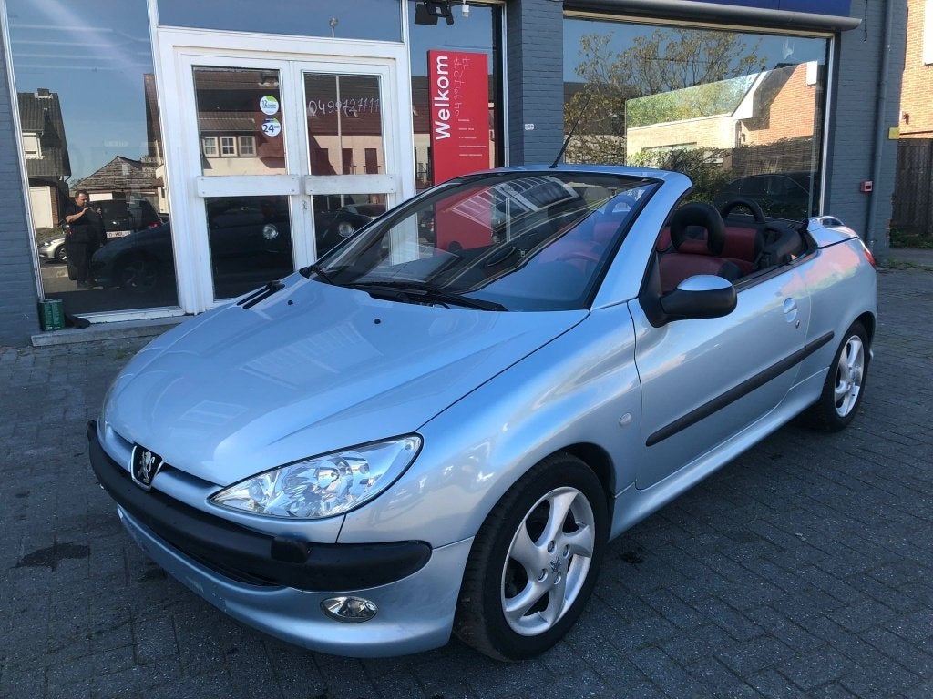 Peugeot 206 CC—1.6Essence automatique 140000km Prêt à rouler, Autos, Peugeot, Cuir, Argent ou Gris, Entreprise, Cabriolet