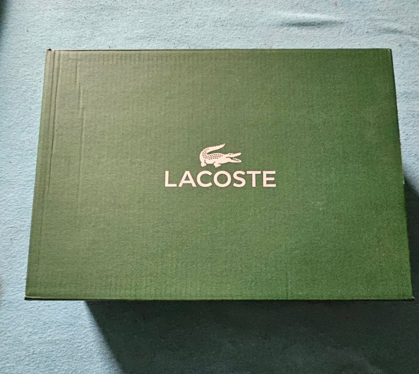 A vendre 40e basquette lacoste noir pointure 37 neuf, Vêtements | Femmes, Chaussures, Neuf, Noir, Enlèvement