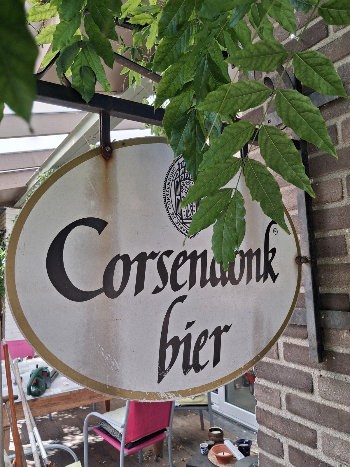 oud reclame-hangbord in metaal, Ophalen, Metaal