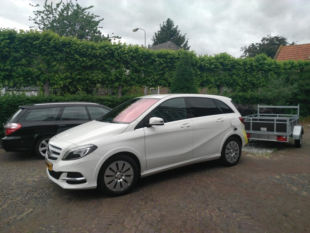 Mercedes Benz B250e Electric Drive 2015, motor defect, Auto's, Euro 6, 0 kg, Wit, Elektrisch