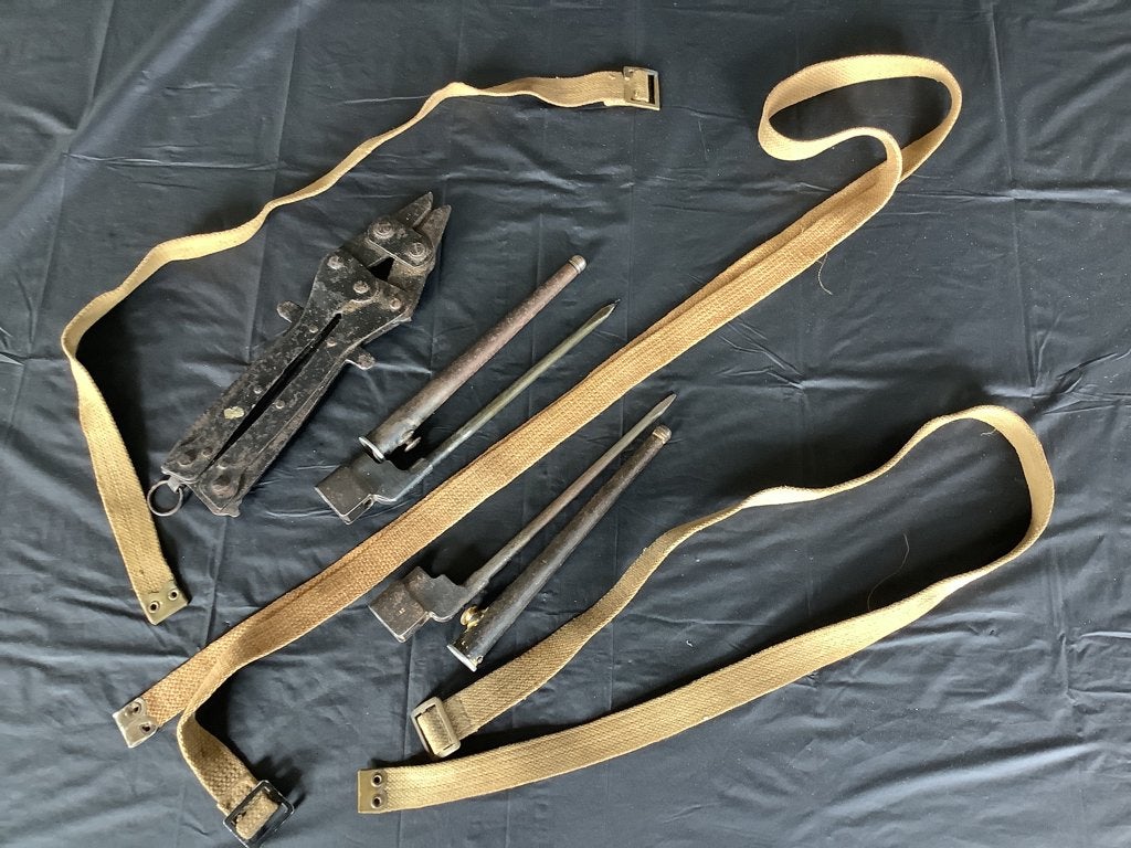 Britannique pince et picots ww2 Namur secteur, Collections, Objets militaires | Seconde Guerre mondiale, Enlèvement