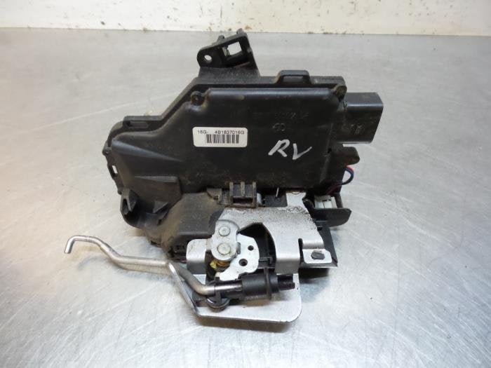 Serrure portière mécanique 4portes avant droite d'un Audi, -, 3 mois de garantie, Audi, Utilisé