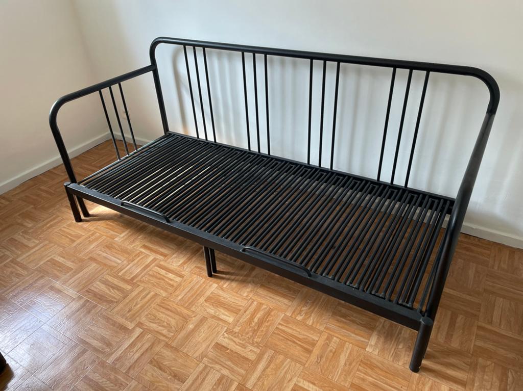 Zwart Metalen uitschuifbaar zetelbed, 1/2 personen., Huis en Inrichting, Slaapkamer | Bedden, Ophalen, Verstelbaar, Zwart, Zo goed als nieuw