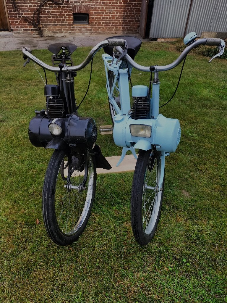 solex 3300 en 2200 in topstaat, met papieren, Fietsen en Brommers, Ophalen, Zo goed als nieuw, Klasse A (25 km/u)