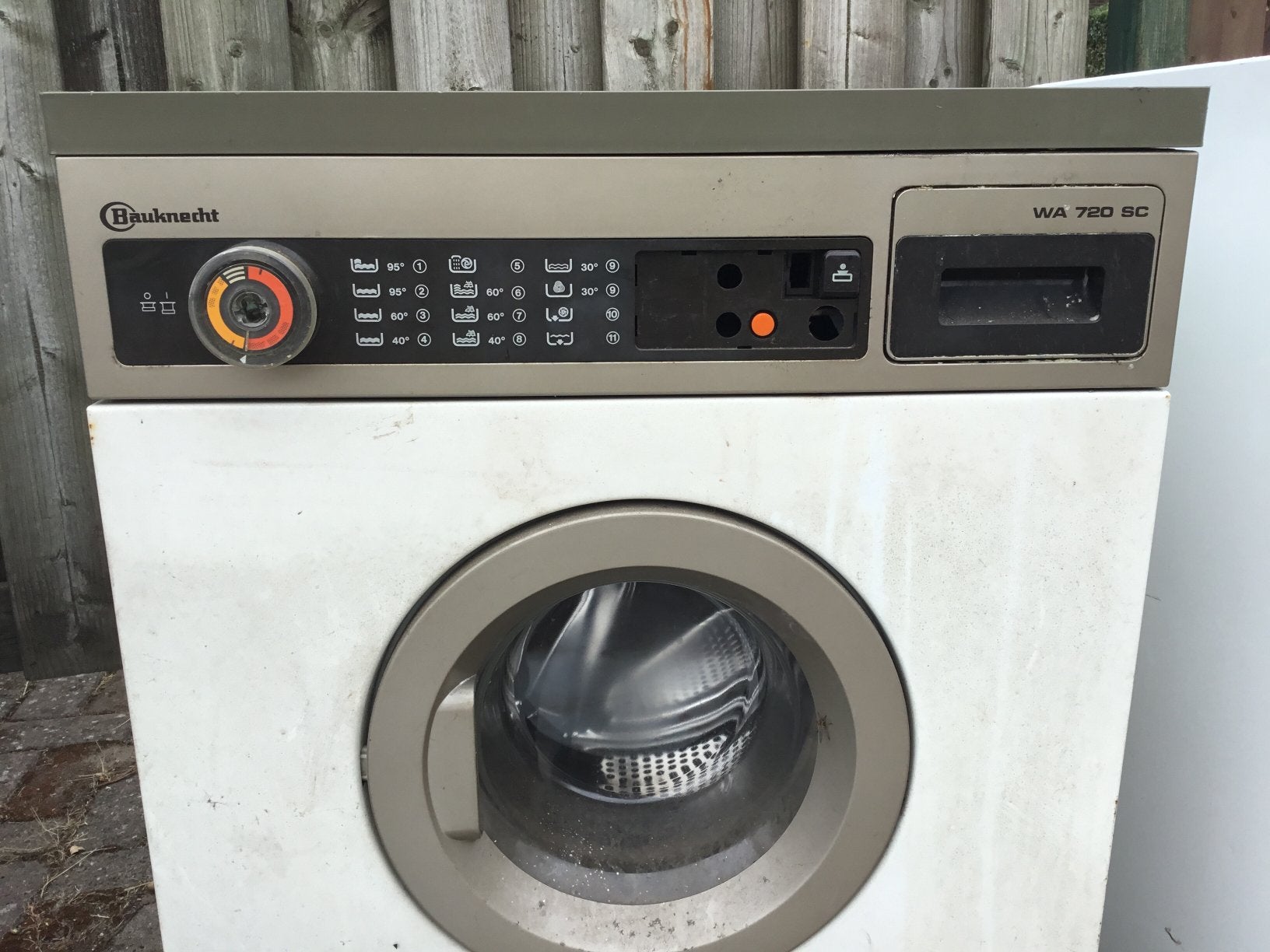 GRATIS Werkende wasmachines en ander witgoed, Ophalen, Zo goed als nieuw