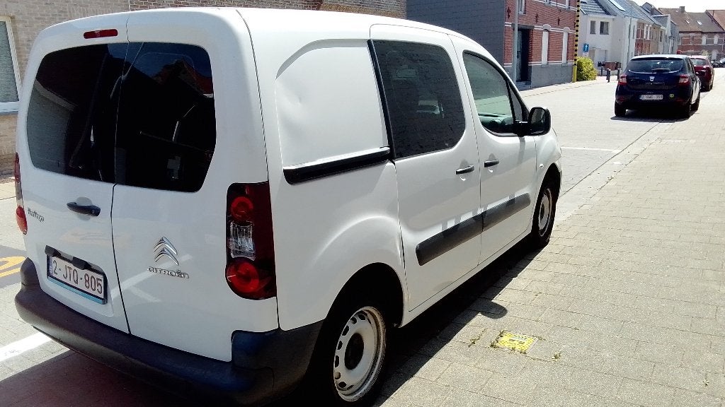 Citroen Berlingo 1.6hdi 73kw bij 2017/09, Autos, Citroën, Achat, Entreprise, 3 places, Boîte manuelle