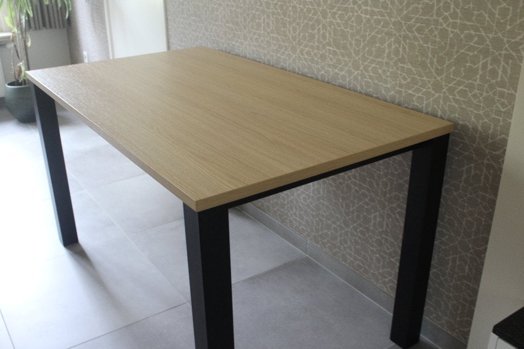 Robuuste, moderne tafel, 100 à 150 cm, Cinq personnes ou plus, Comme neuf, Enlèvement