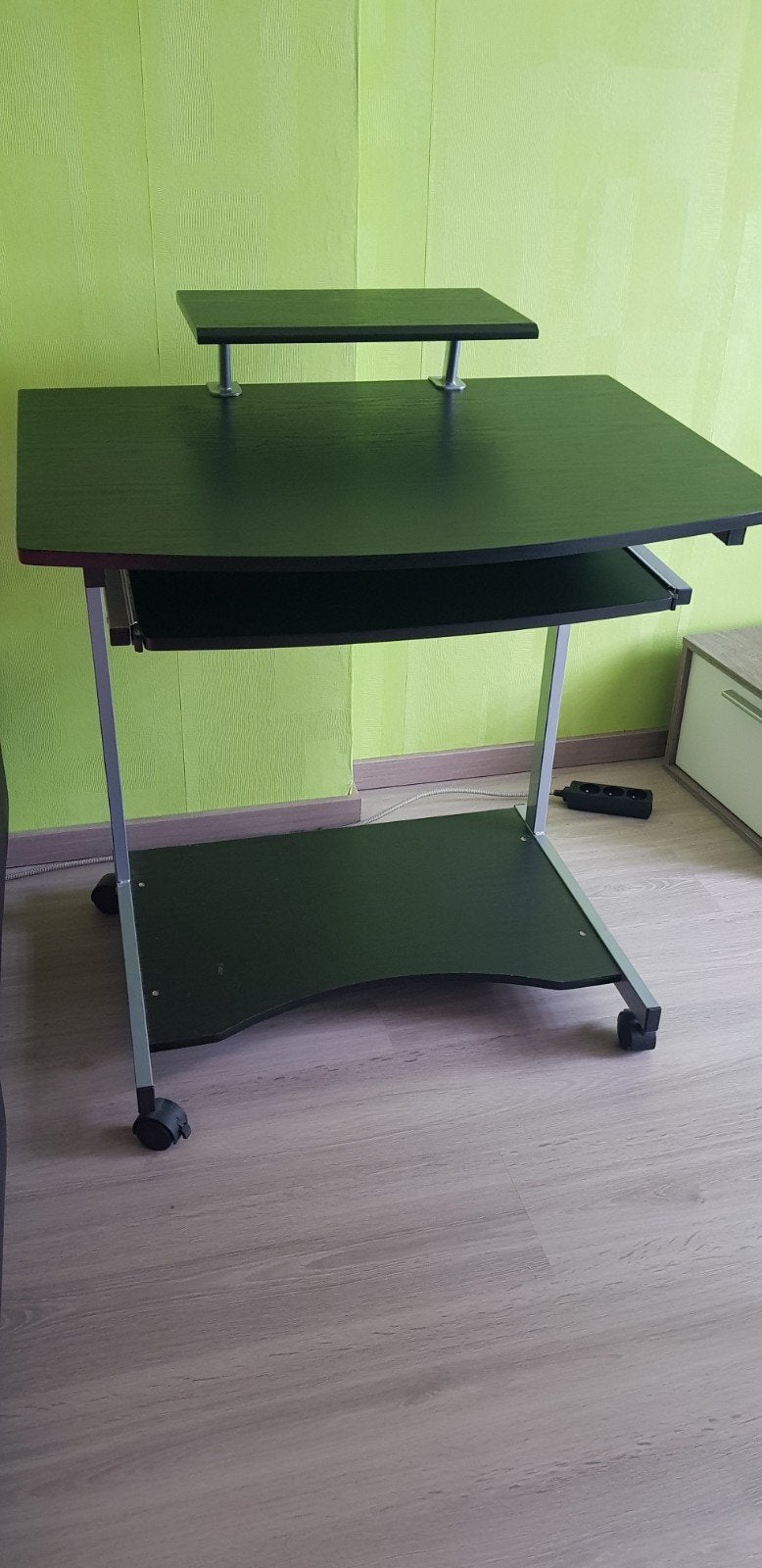 Petit bureau  plus chaise, Maison & Meubles, Enlèvement