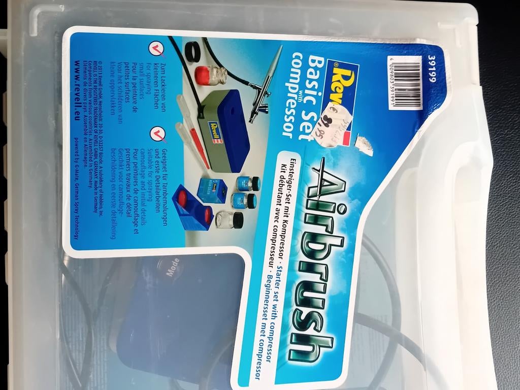 Airbrush machine, Ophalen, Revell