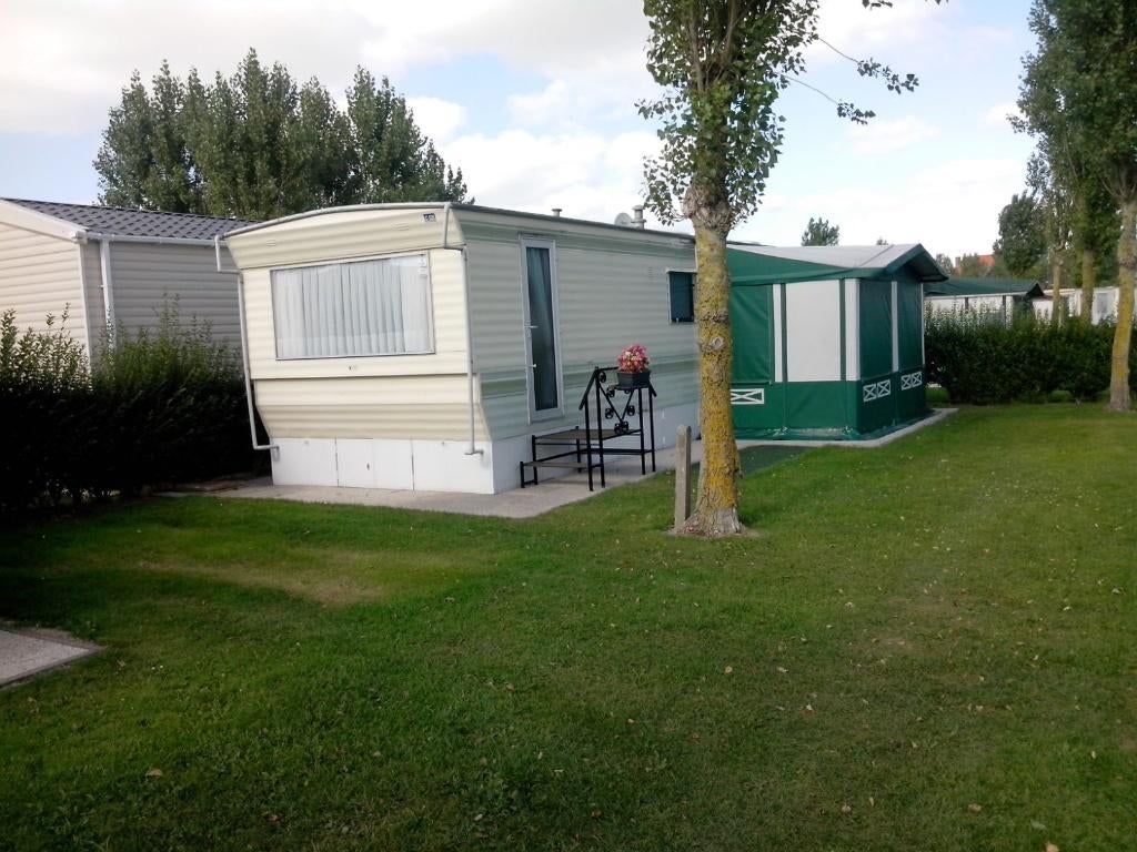 Caravane A Vendre, Caravanes & Camping, Caravanes, Particulier, jusqu'à 2, 2 lits séparés, Grand lit, Airco, Douche, Porte-vélos