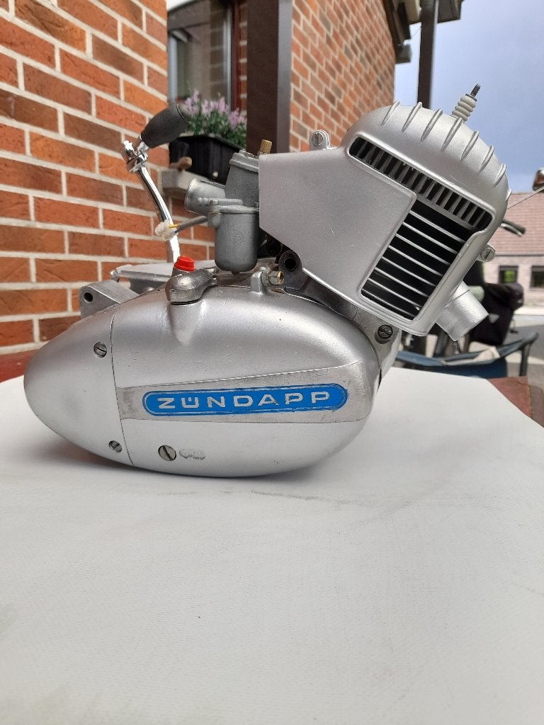 Zundapp motor 50cc  4,8 pk ., Ophalen, Zo goed als nieuw, Blok
