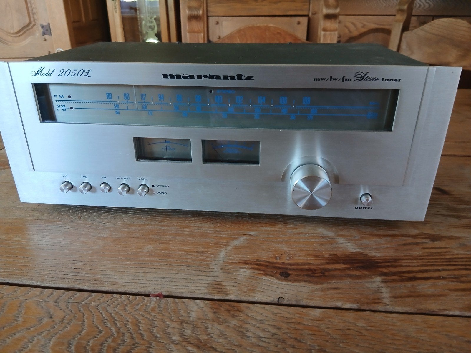Marantz Model 2050L Vintage Stereotuner (FM/MW/LW), Enlèvement