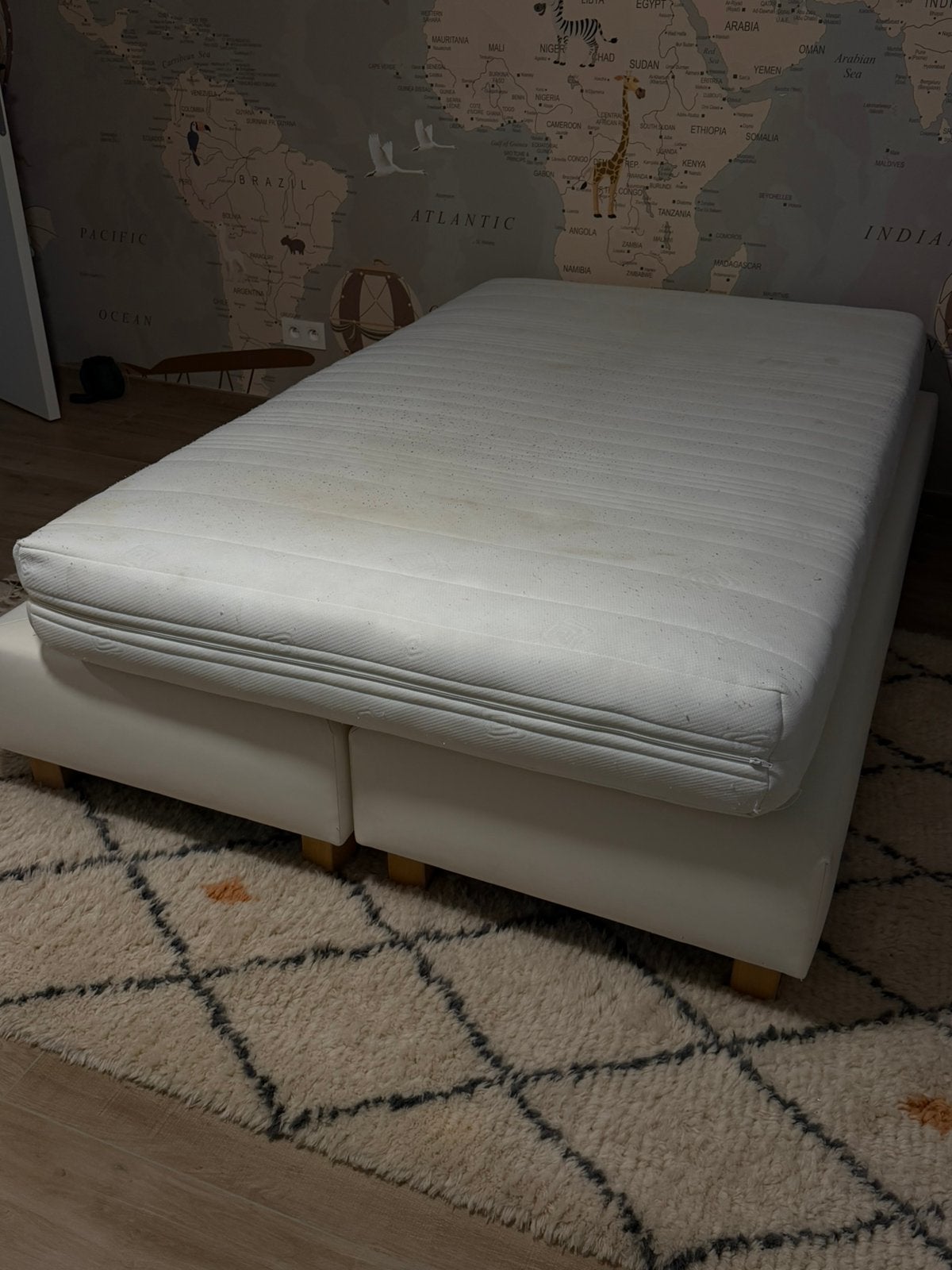 GRATIS bed en matras, Queen size, 140 cm, Enlèvement, Utilisé