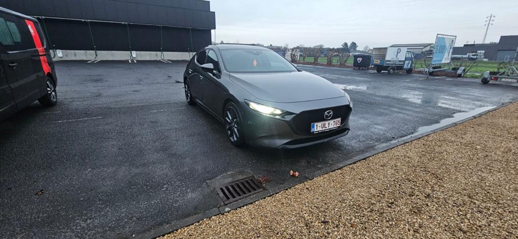 Mazda 3 Skycruise Skyacriv-G 2019 - bien entretenue, Autos, Mazda, Particulier, Caméra 360°, ABS, Caméra de recul, Phares directionnels