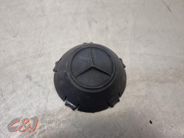 Enjoliveur moyeu d'un Mercedes Citan, 3 mois de garantie, Utilisé, -, -