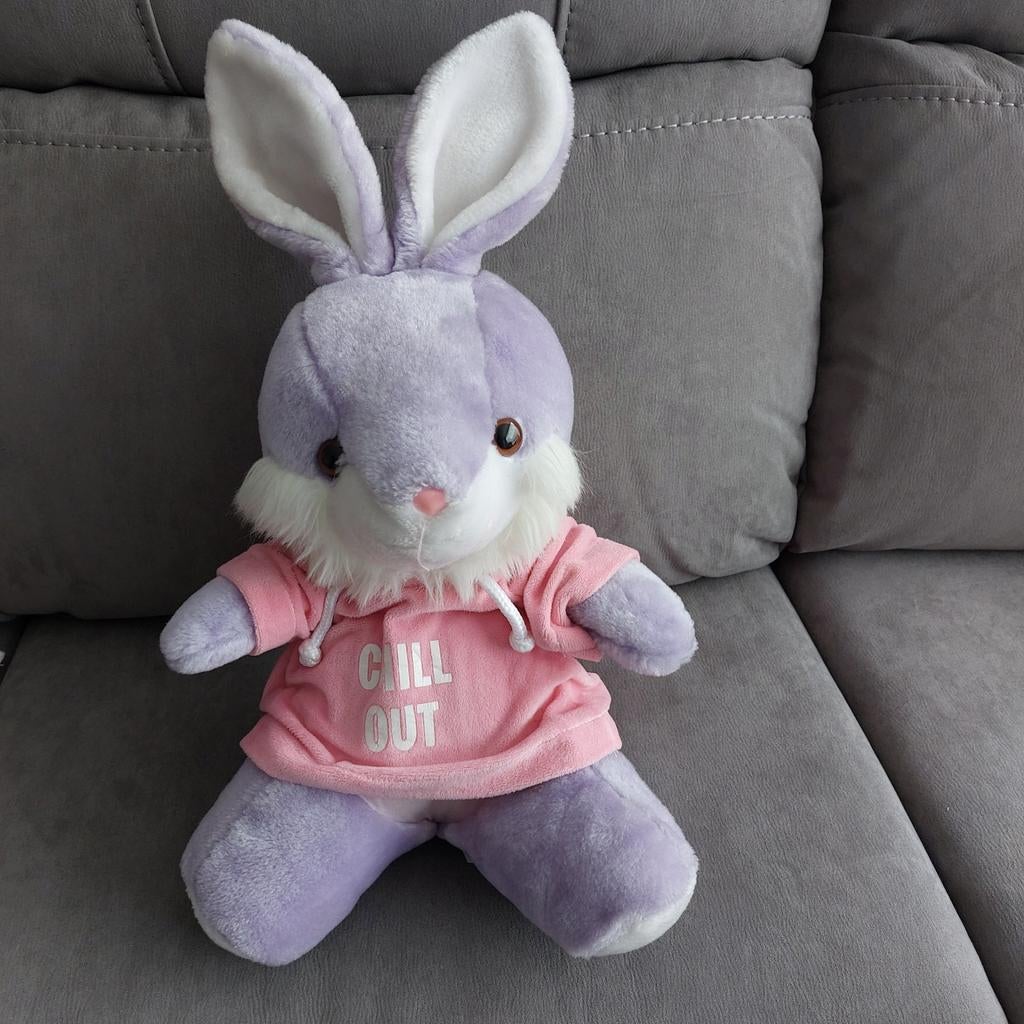 Lapin à pull rose. En bon état, Enfants & Bébés, Jouets | Peluches, Enlèvement, Rose, Lapin