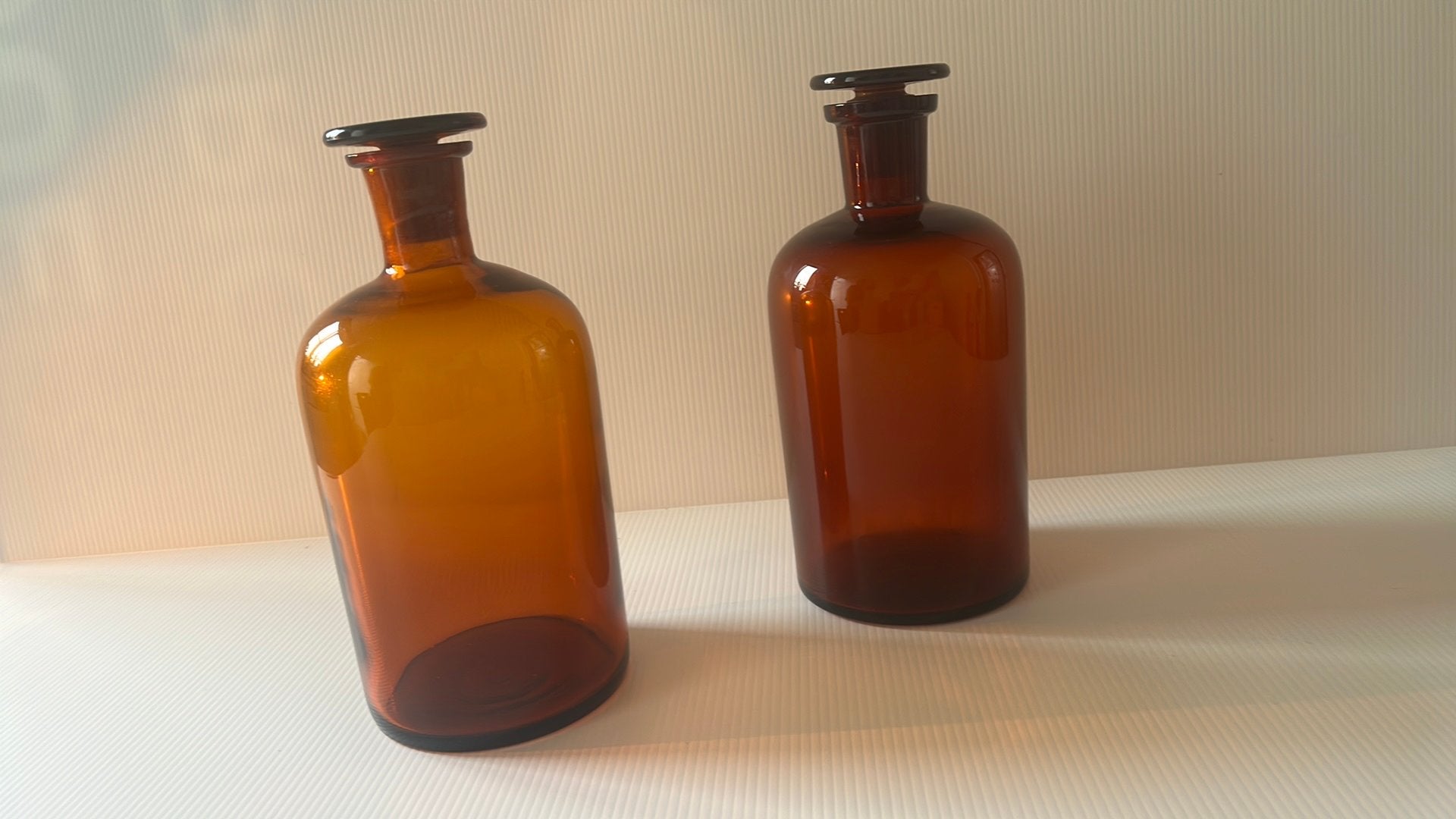 bouteille d'apothicaire en verre ambré de style vintage, Enlèvement ou Envoi