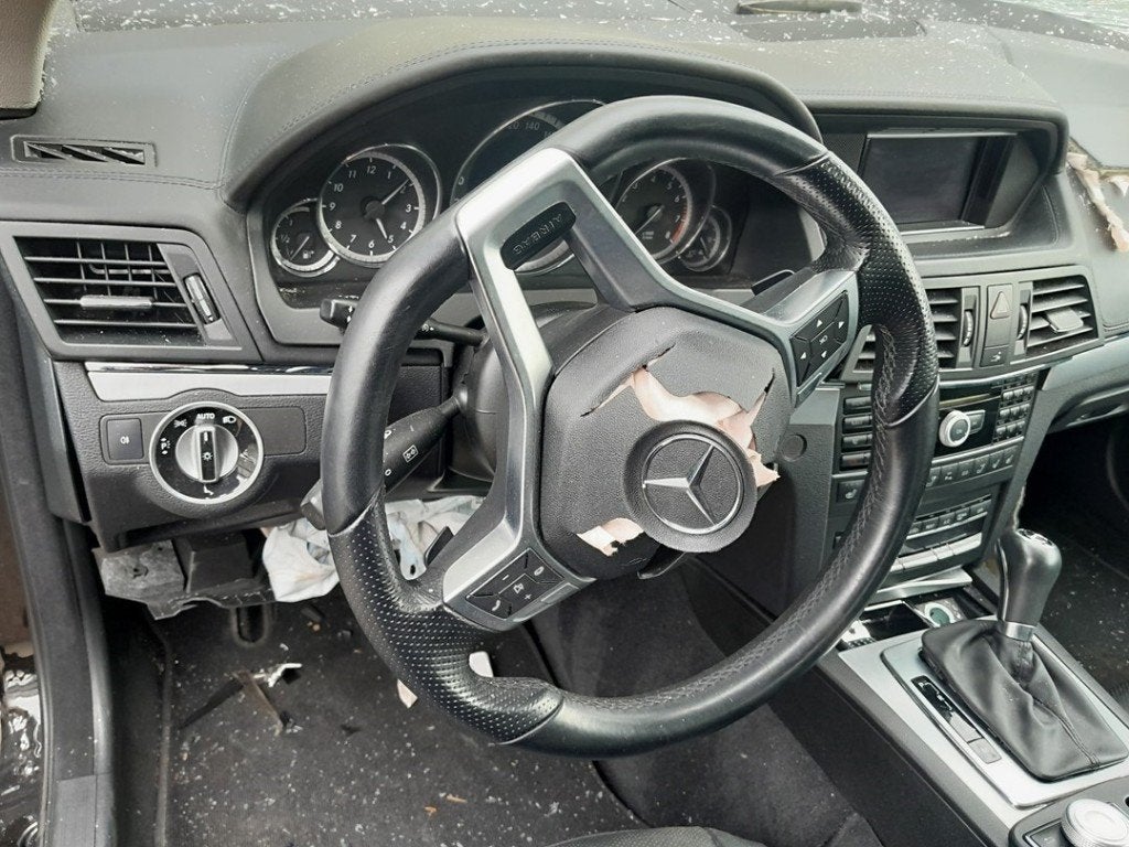 VOLANT DIRECTION Mercedes-Benz E (R207) (01-2010/12-2017), Mercedes-Benz, Utilisé, Dialog.mb@mercedes-benz.com, Mercedes-Benz AG