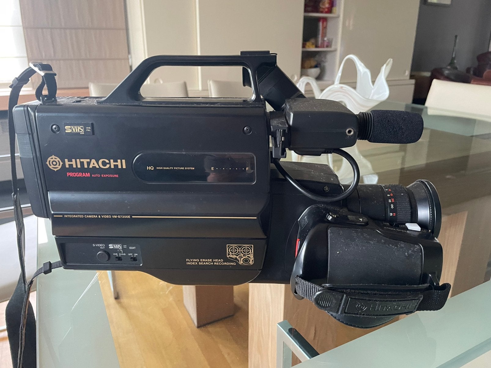 SVHS Hitachi S7200E schoudercamera, Ophalen, Zo goed als nieuw, Hitachi