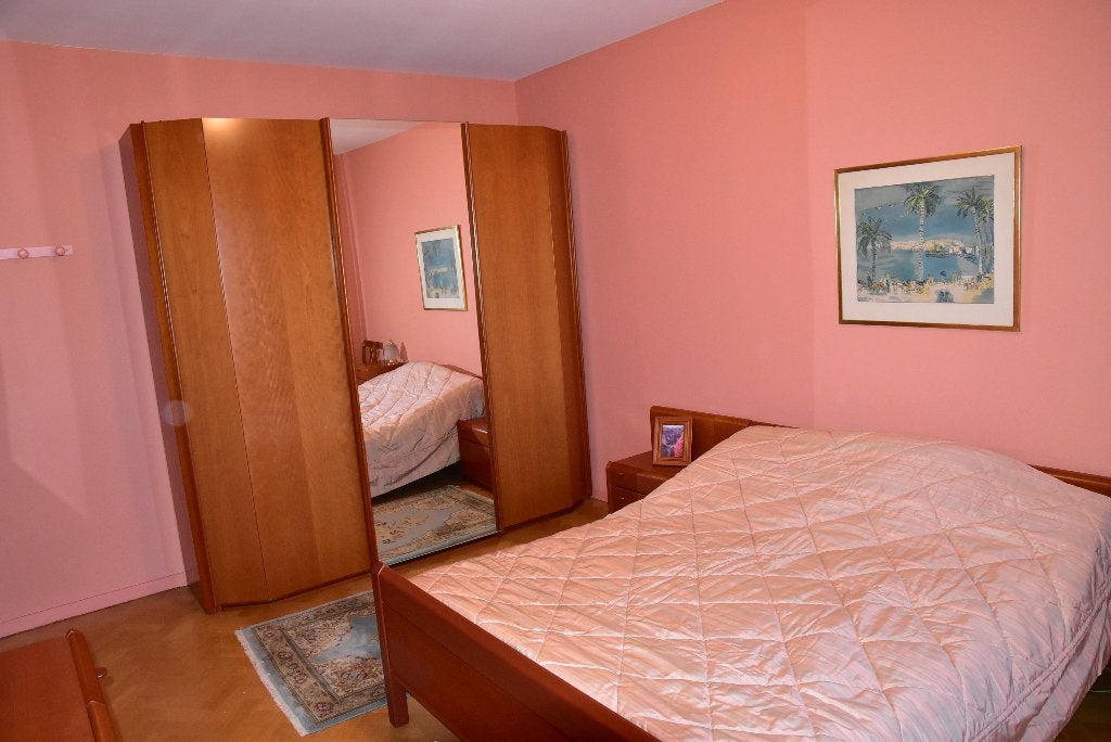 Slaapkamer Hulsta in prima staat te Leuven, Ophalen of Verzenden, Zo goed als nieuw, Tweepersoons, Hedendaags