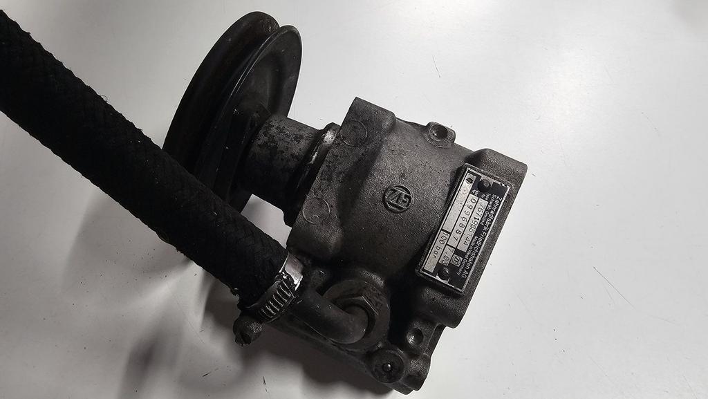 Stuurbekrachtigings pomp BMW 3 / 5 / 6  Serie E28 E321 E24 2, Autos : Pièces & Accessoires, Commande, Utilisé, Origine de la pièce connue