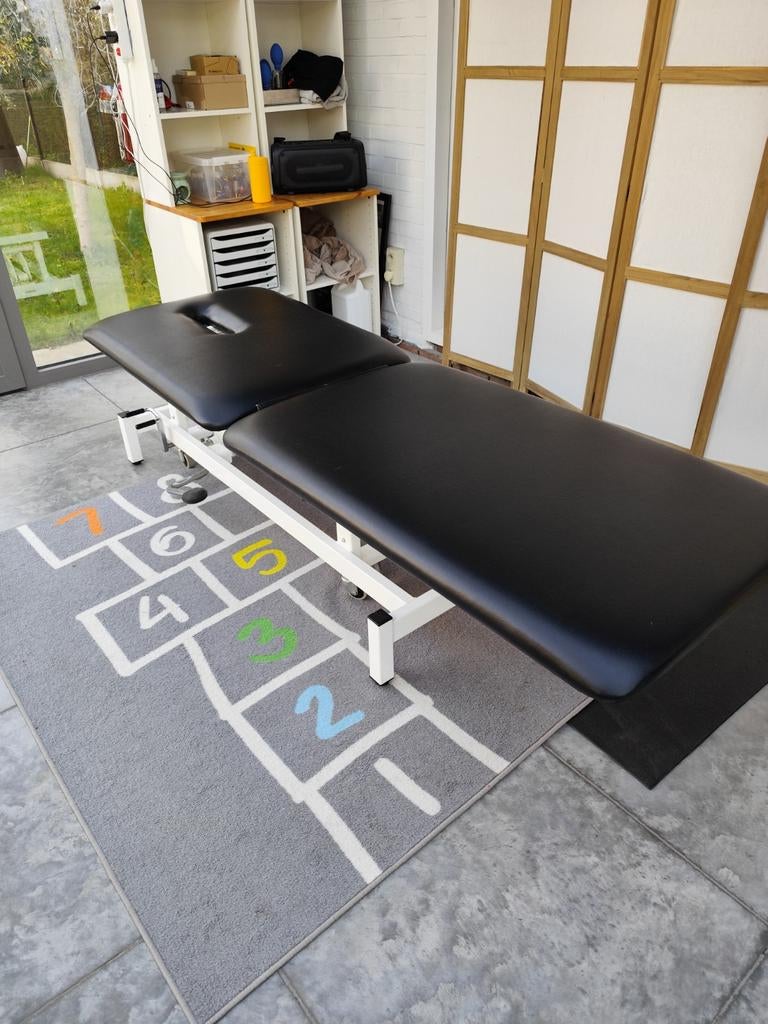Massagetafel gymna in top staat, Diensten en Vakmensen