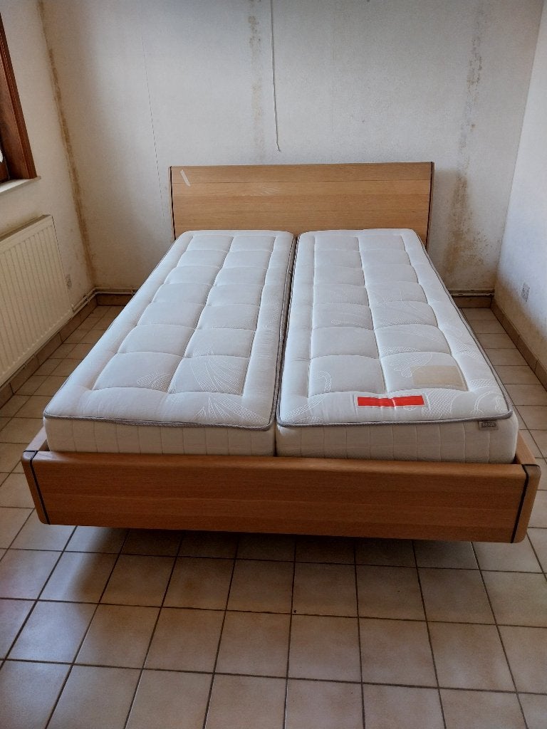 Lit 2 personnes + 2 sommiers à lattes + 2 matelas, Maison & Meubles, Chambre à coucher | Lits, Utilisé, Deux personnes, 140 cm