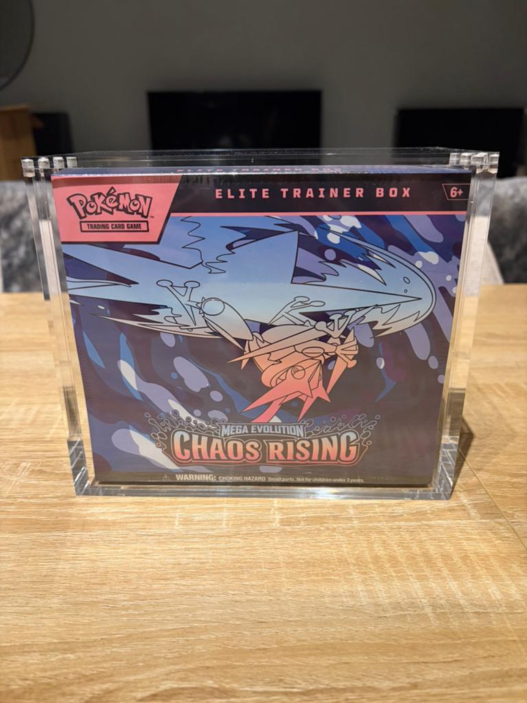 Chaos rising etb., Ophalen of Verzenden, Nieuw, Booster, Foil
