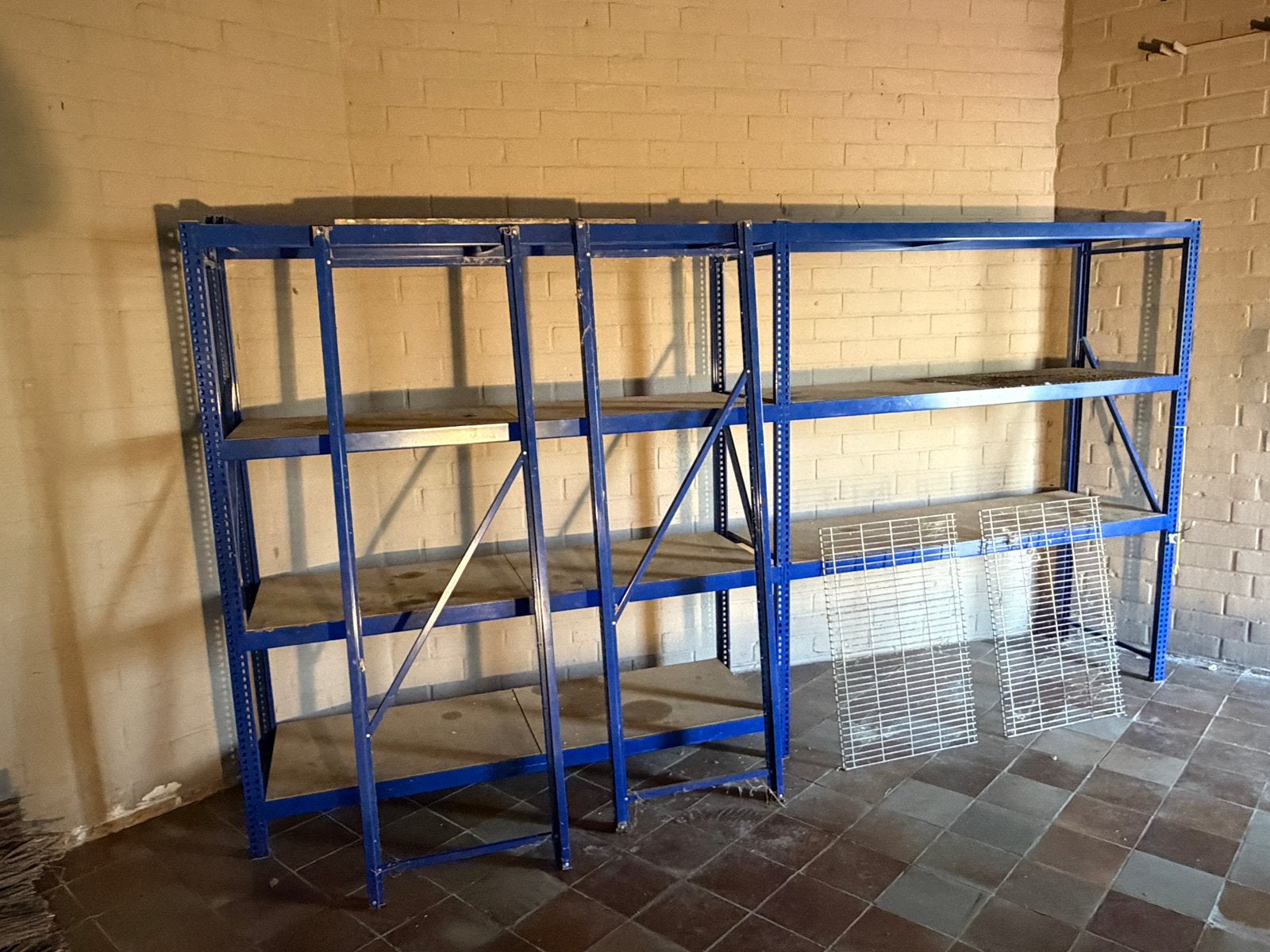 Degelijke stabiele multifunctionele stapelrekken, Ophalen