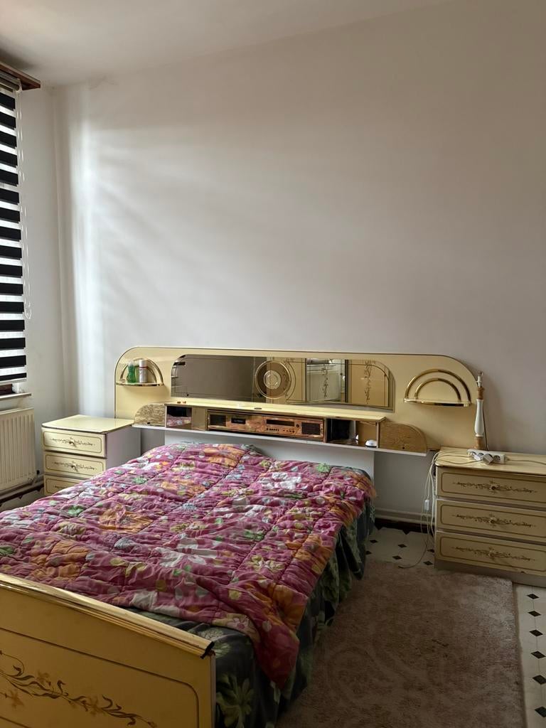 Bed + matras + kleedkast te koop, Huis en Inrichting, Slaapkamer | Complete slaapkamers, Ophalen of Verzenden, Gebruikt, Tweepersoons