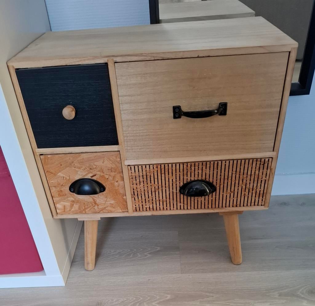 Kastje met 4 schuifjes, Ophalen