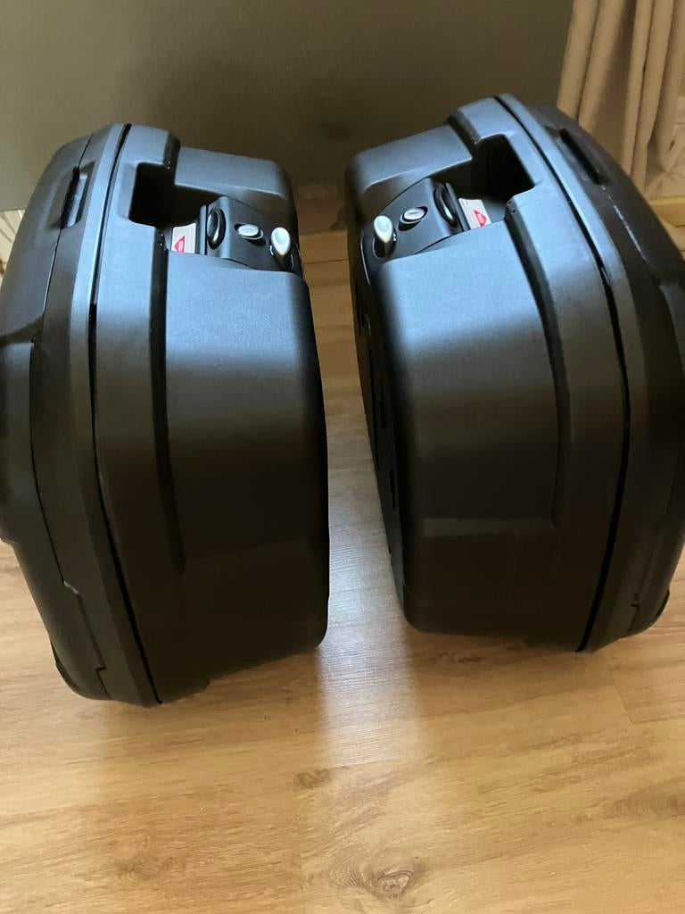 trekker-lite-monokey-set-zijkoffers givi, Ophalen, Zo goed als nieuw